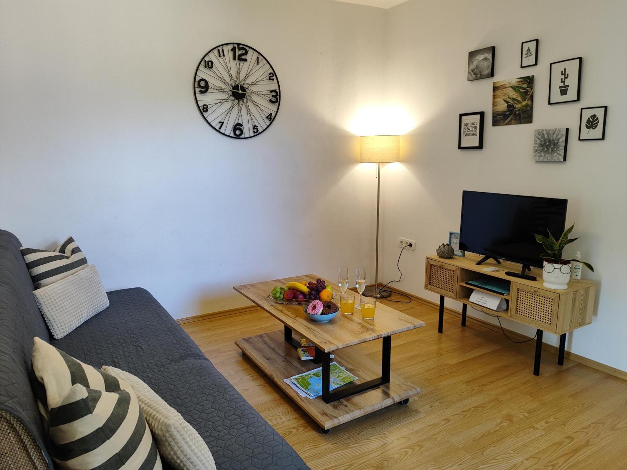 Apartments Pavao 1402 Пула Екстериор снимка